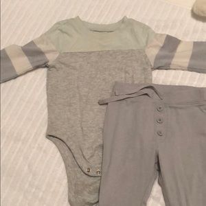 6-12m onesie and pants set